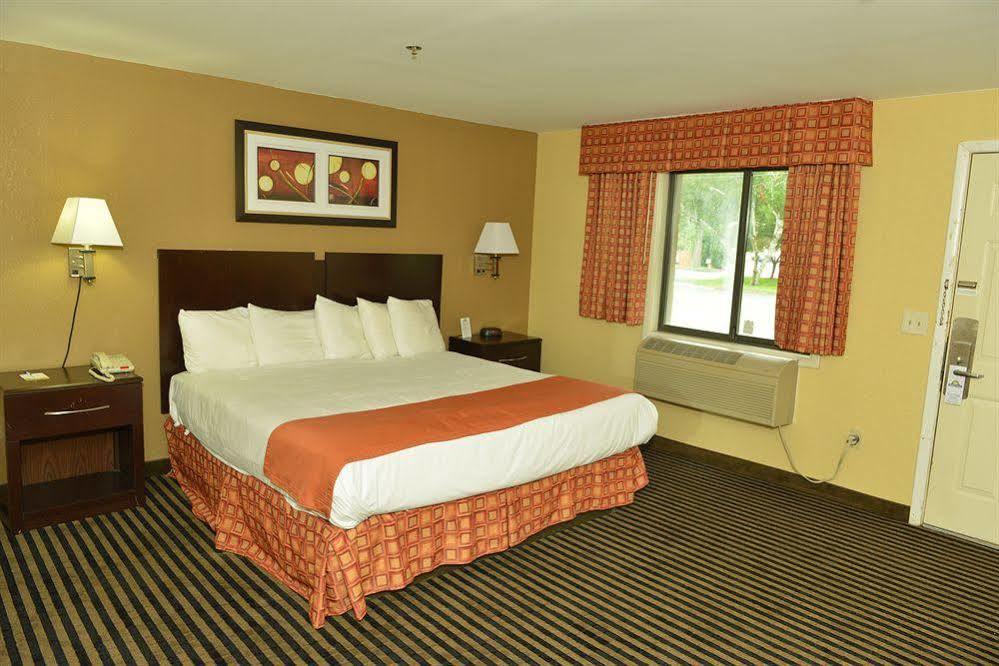 Whitney Inn & Suites Hamden Dış mekan fotoğraf
